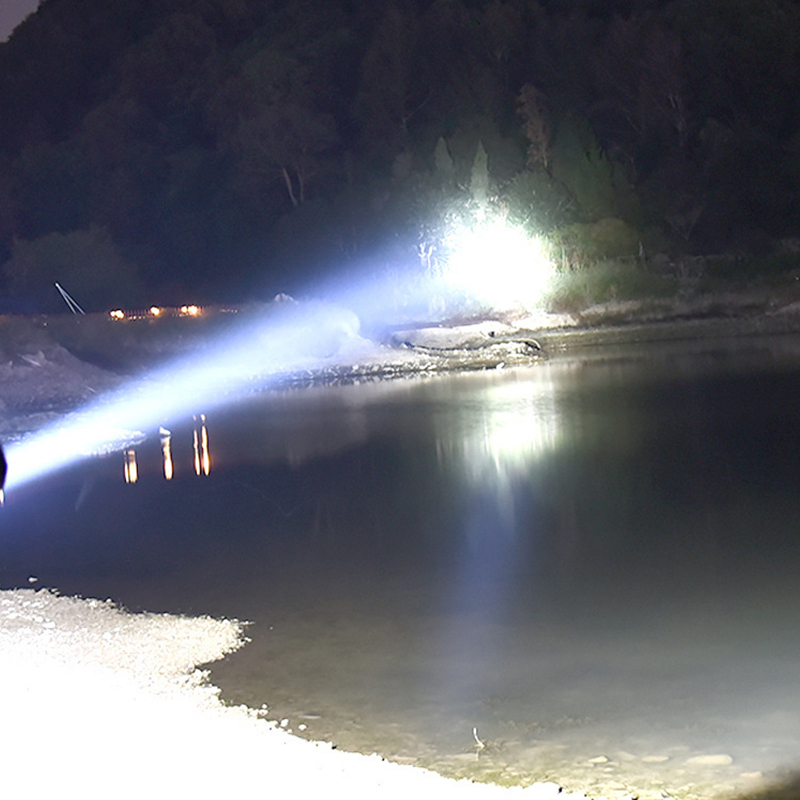 SST40 LED Flashlight Type-C US - đánh giá và giá Edc Day Carry